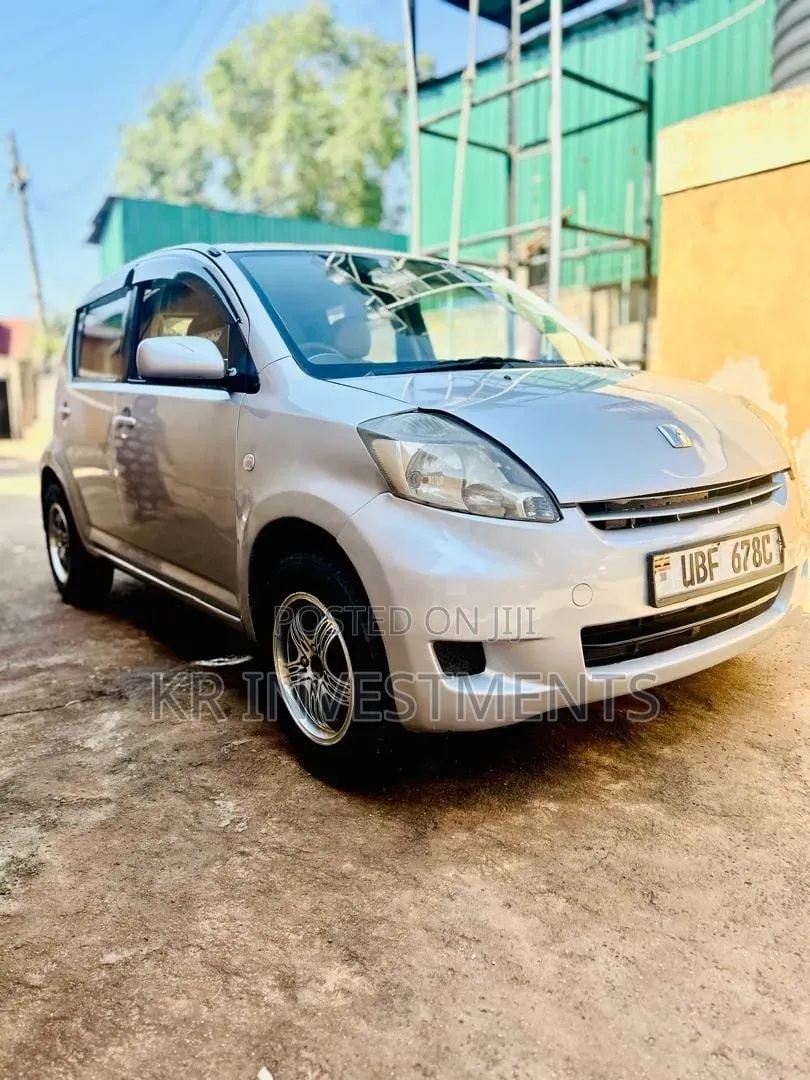 Toyota Passo 1.0 AWD 2008 Silver