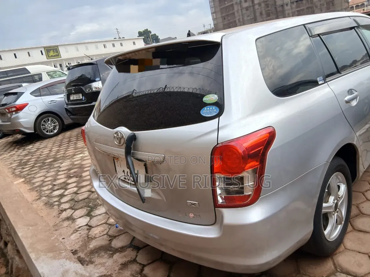Toyota Corolla Fielder 1.5 Petrol AWD 2012 Silver
