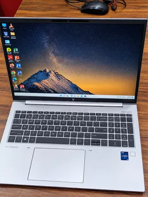 Laptop HP EliteBook 860 G10 16GB Intel Core i7 SSD 512GB