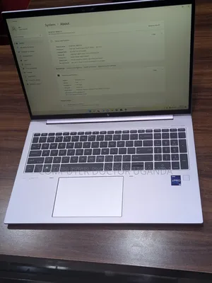 Laptop HP EliteBook 860 G10 16GB Intel Core i7 SSD 512GB