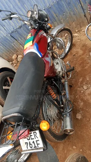 Bajaj Boxer 100 2017 Red