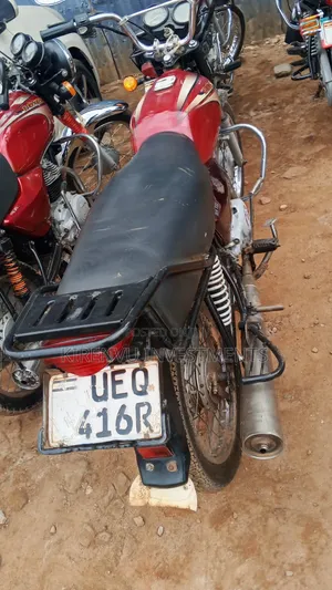 Bajaj Boxer 100 2019 Red