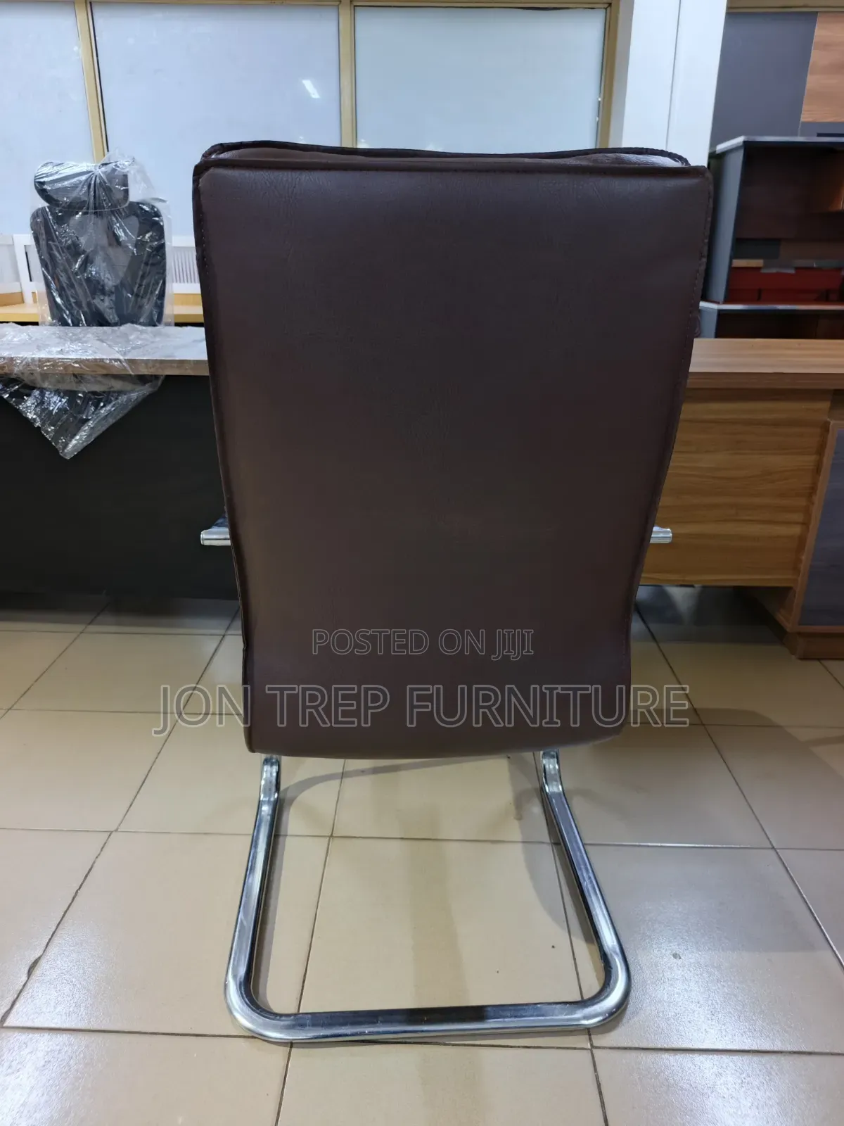 Executive Visitor Chair Rether