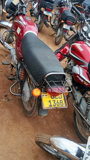 Bajaj Boxer 100 2016 Red