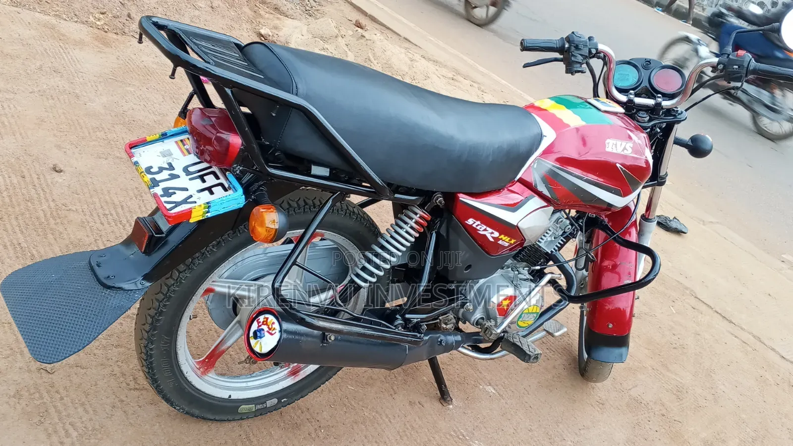 TVS HLX 125 2022 Red