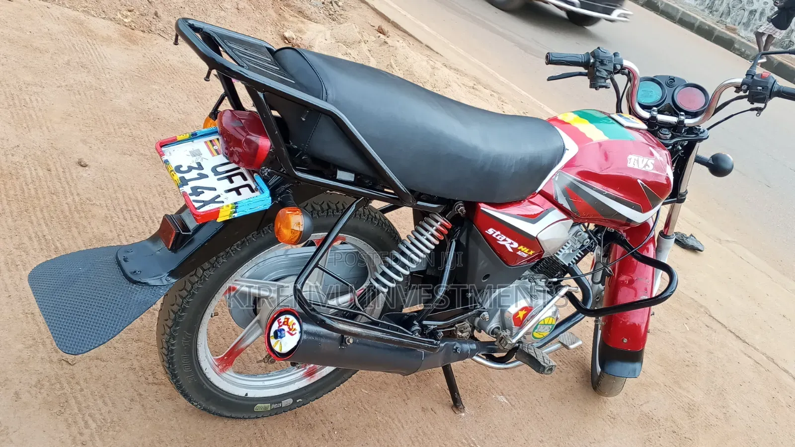 TVS HLX 125 2022 Red
