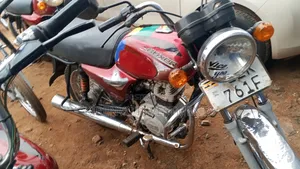 TVS XL 100 2025 Red