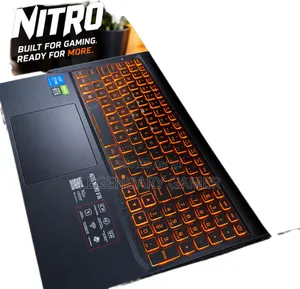 Laptop Acer Nitro 16 24GB Intel Core 7 SSD 512GB