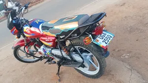 Bajaj Boxer 125 2025 Red