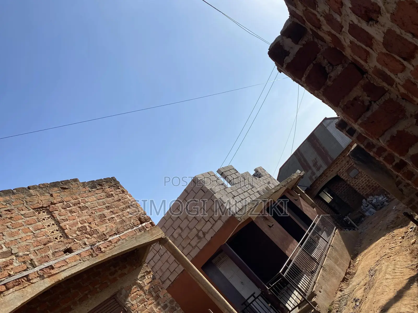 Flat House With Rentals on Ground Floor