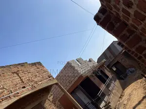 Flat House With Rentals on Ground Floor