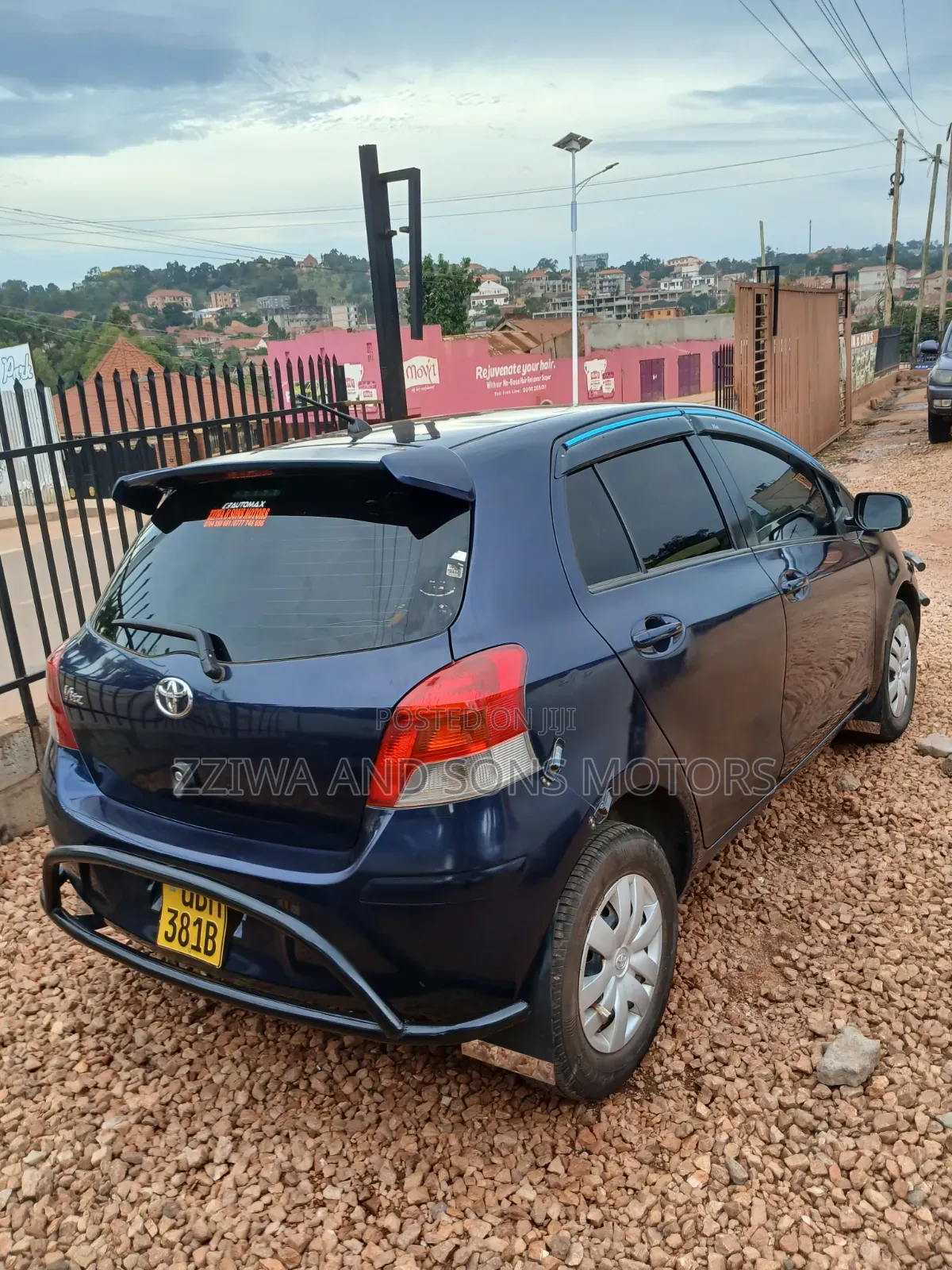 Toyota Vitz 1.3 AWD 5dr 2009 Blue