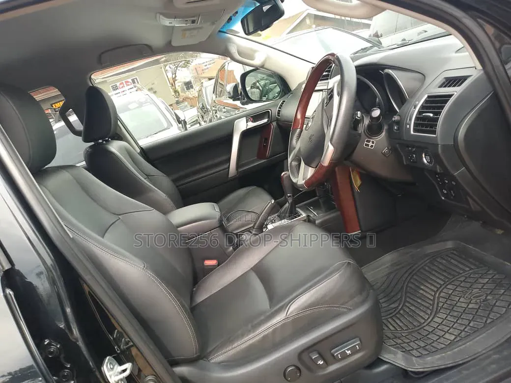 Toyota Land Cruiser Prado 2016 Black