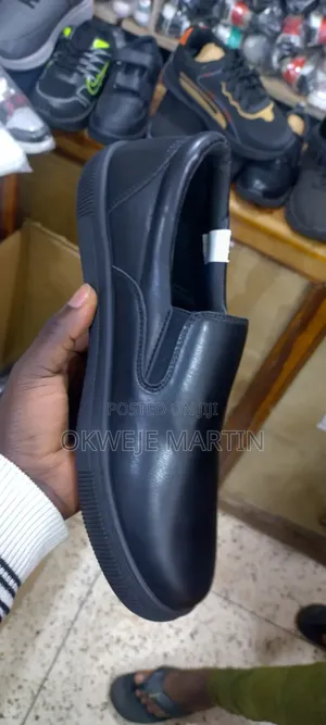 Men's Shoe