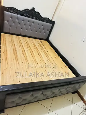 5 by 6 Grey Bed