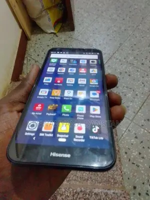 Hisense E30 Lite 16 GB Black
