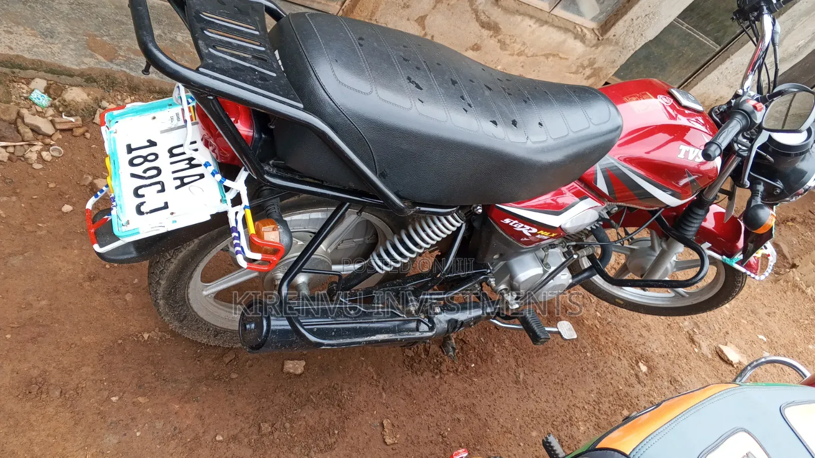 TVS HLX 125 2022 Red