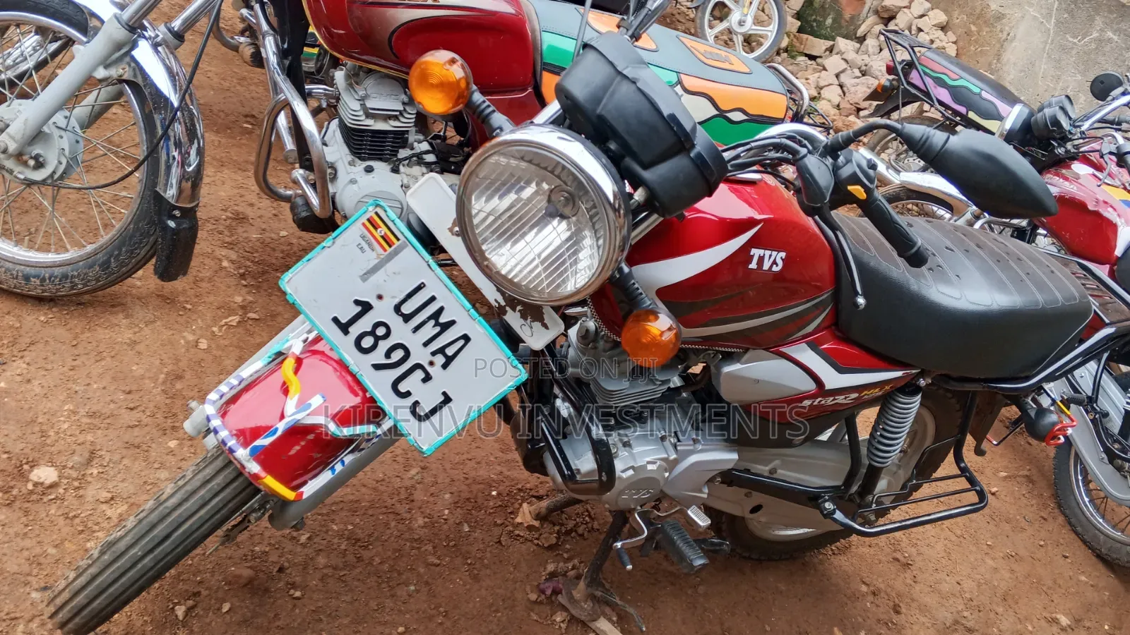 TVS HLX 125 2022 Red