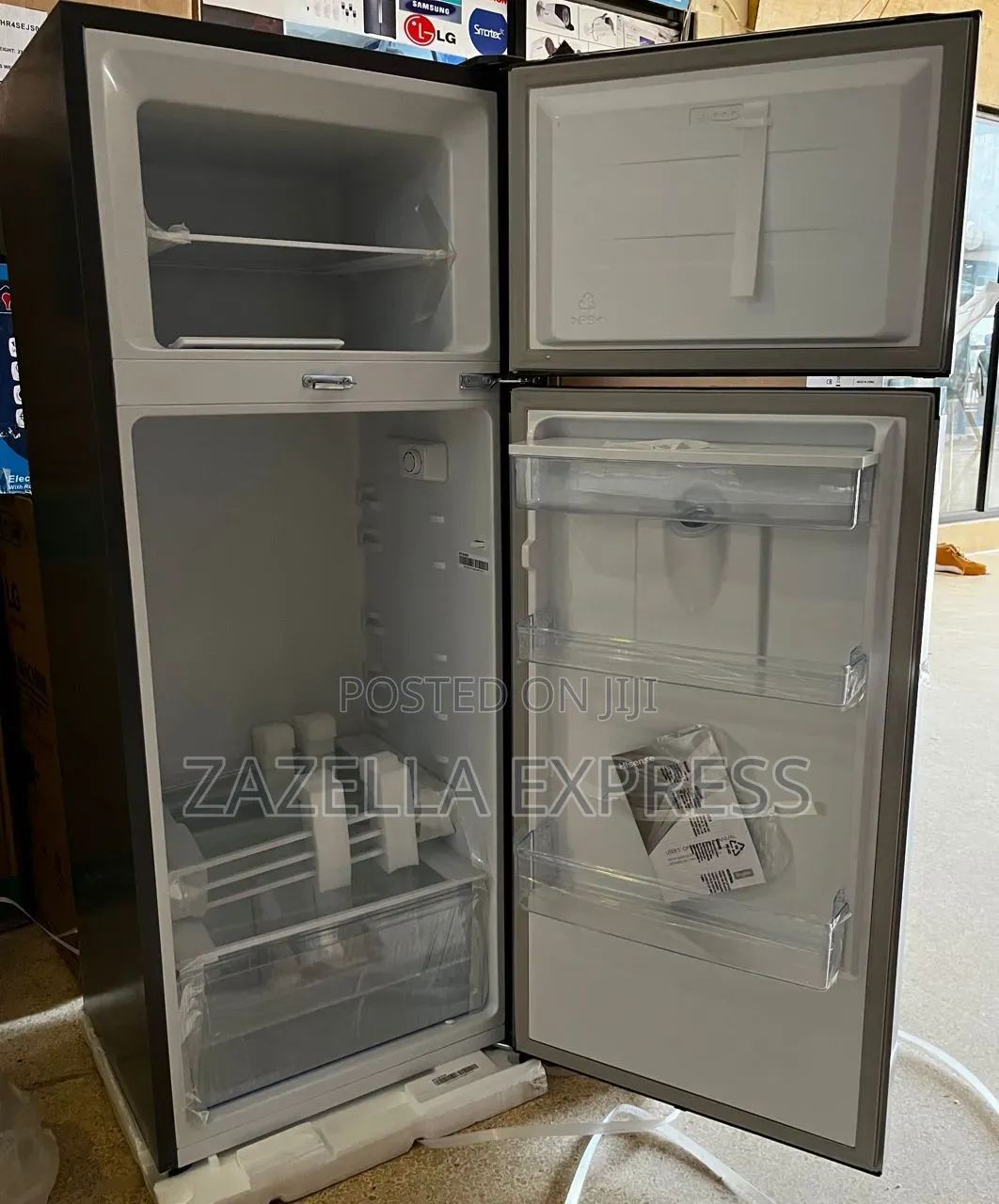 Hisense 270l Double Door Fridge Silver Colour With Dispensor