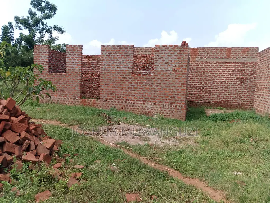 Plot for Sale in Mbiko Njeru Municipality