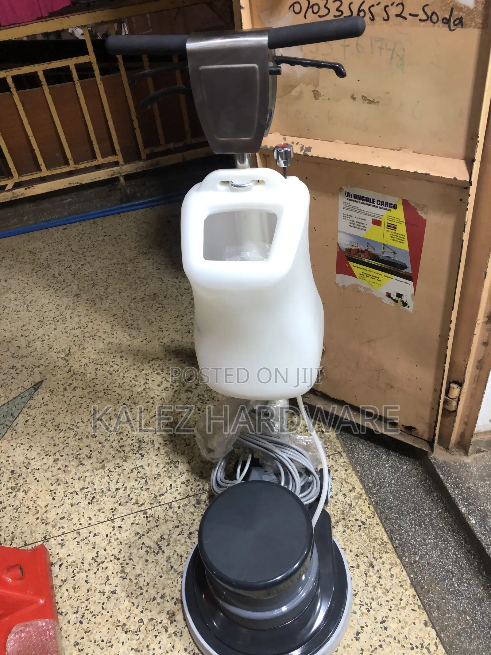 Floor Scrubbing Machine
