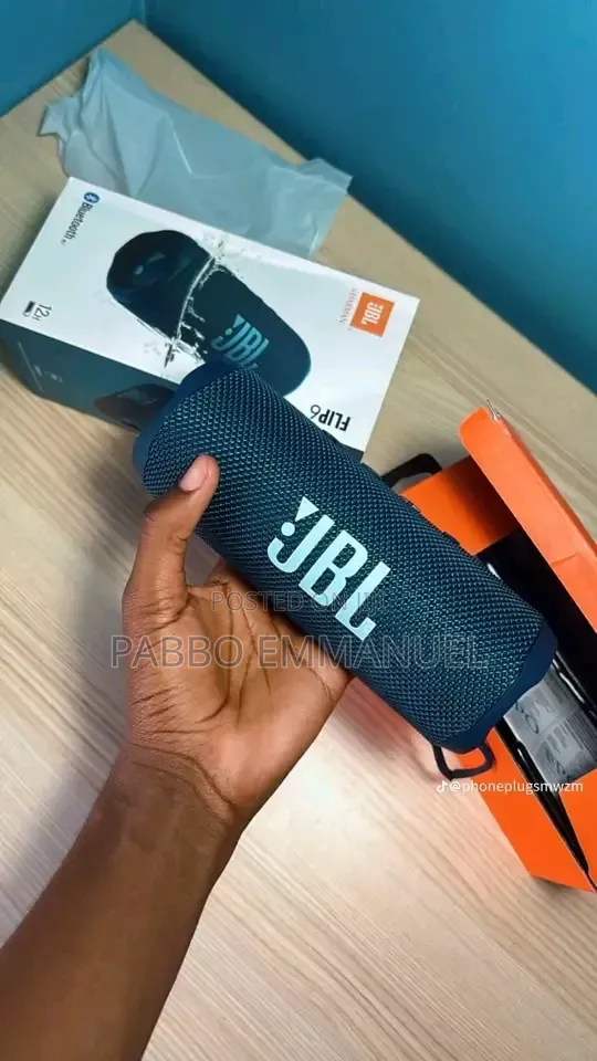 JBL Flip 6 Bass Speaker
