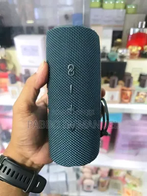 Flip 6 JBL Speaker Boxed
