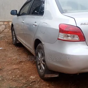 Toyota Belta 2008 Silver