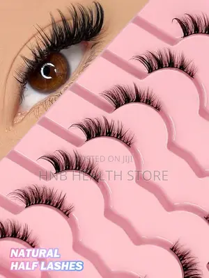 Cat Eye Half Eye Lashes