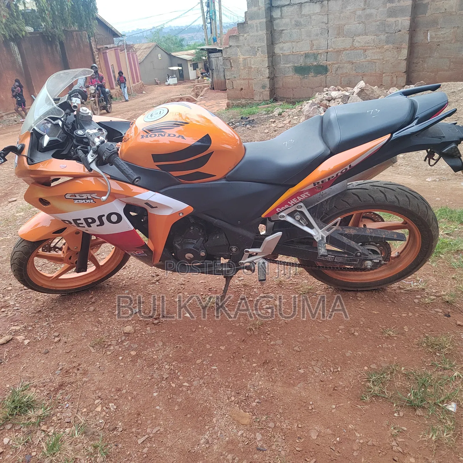 Honda CBR 2015 Orange