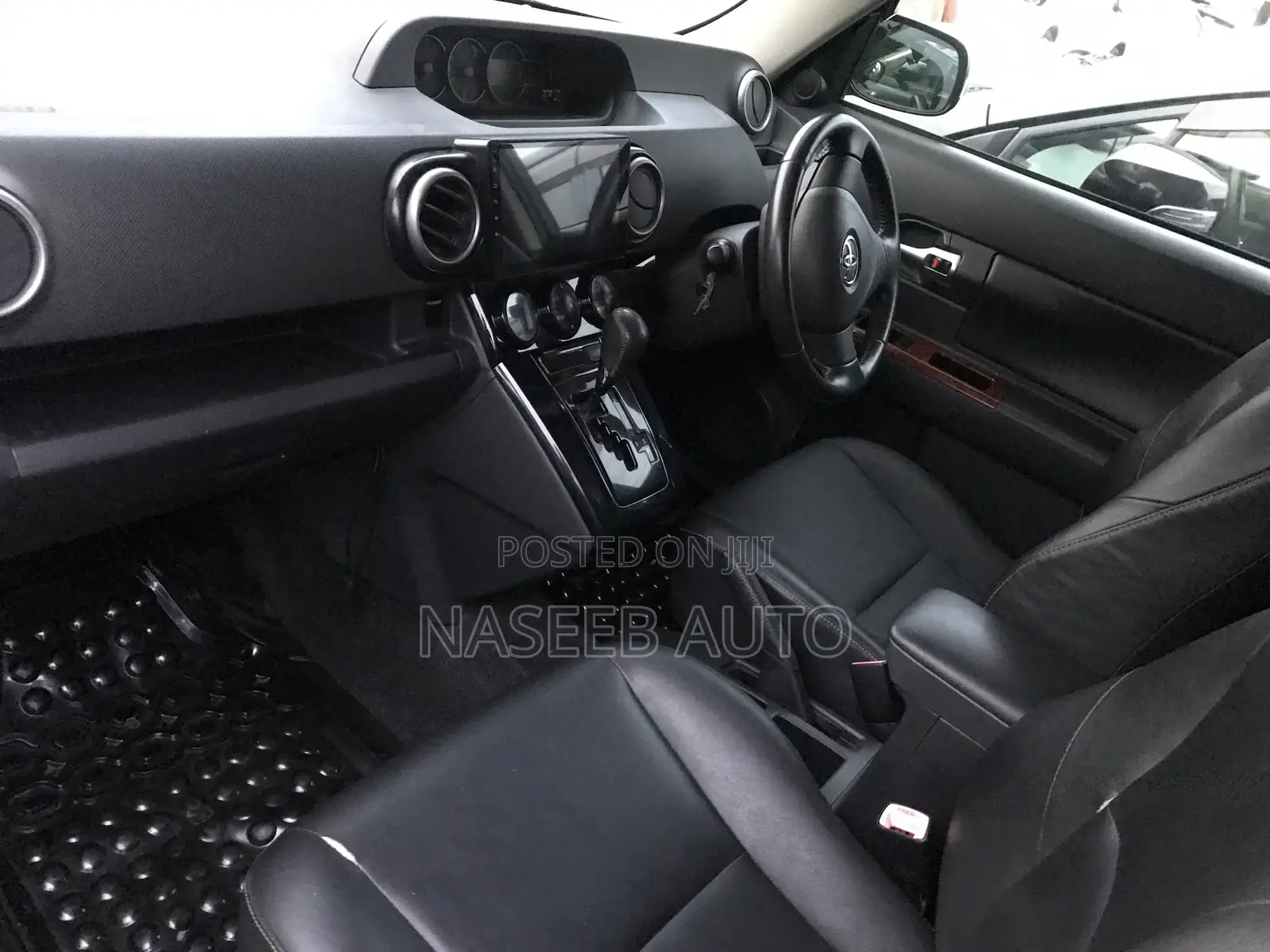 Toyota Rumion 1.5 FWD 2023 Black