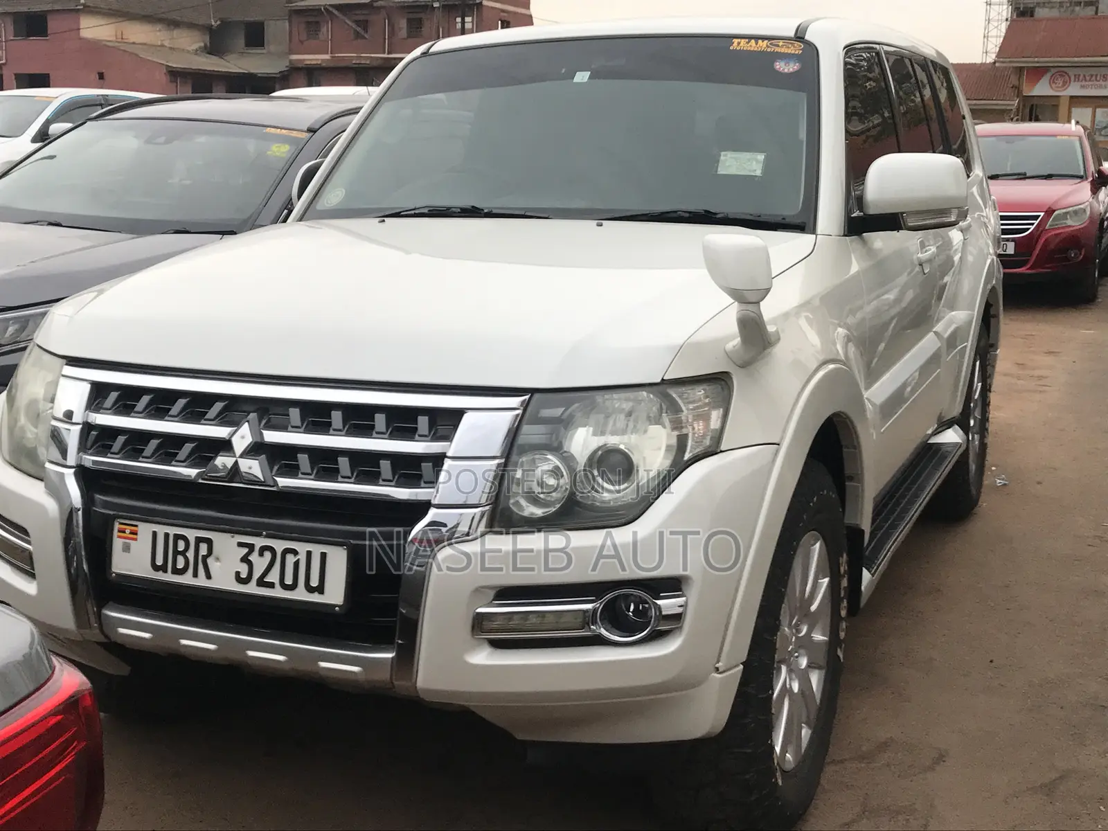 Mitsubishi Pajero 2009 White