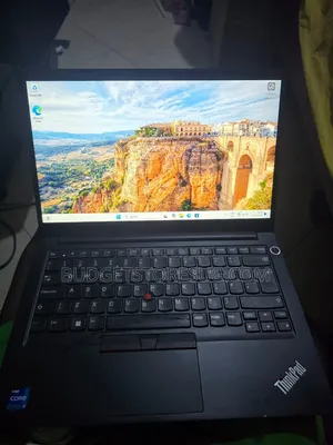 Laptop Lenovo ThinkPad T14 G4 8GB Intel Core i7 SSD 500GB