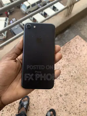 Apple iPhone 7 32 GB Black