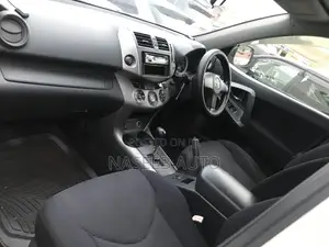 Toyota RAV4 2008 White