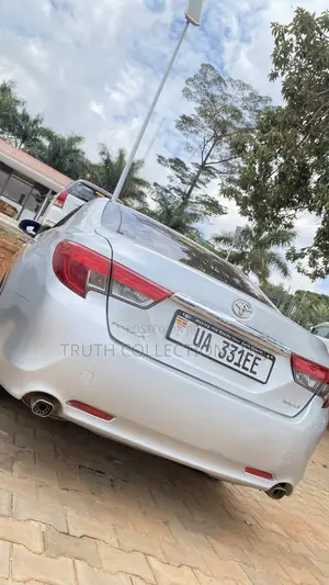 Toyota Mark X 2012 Silver