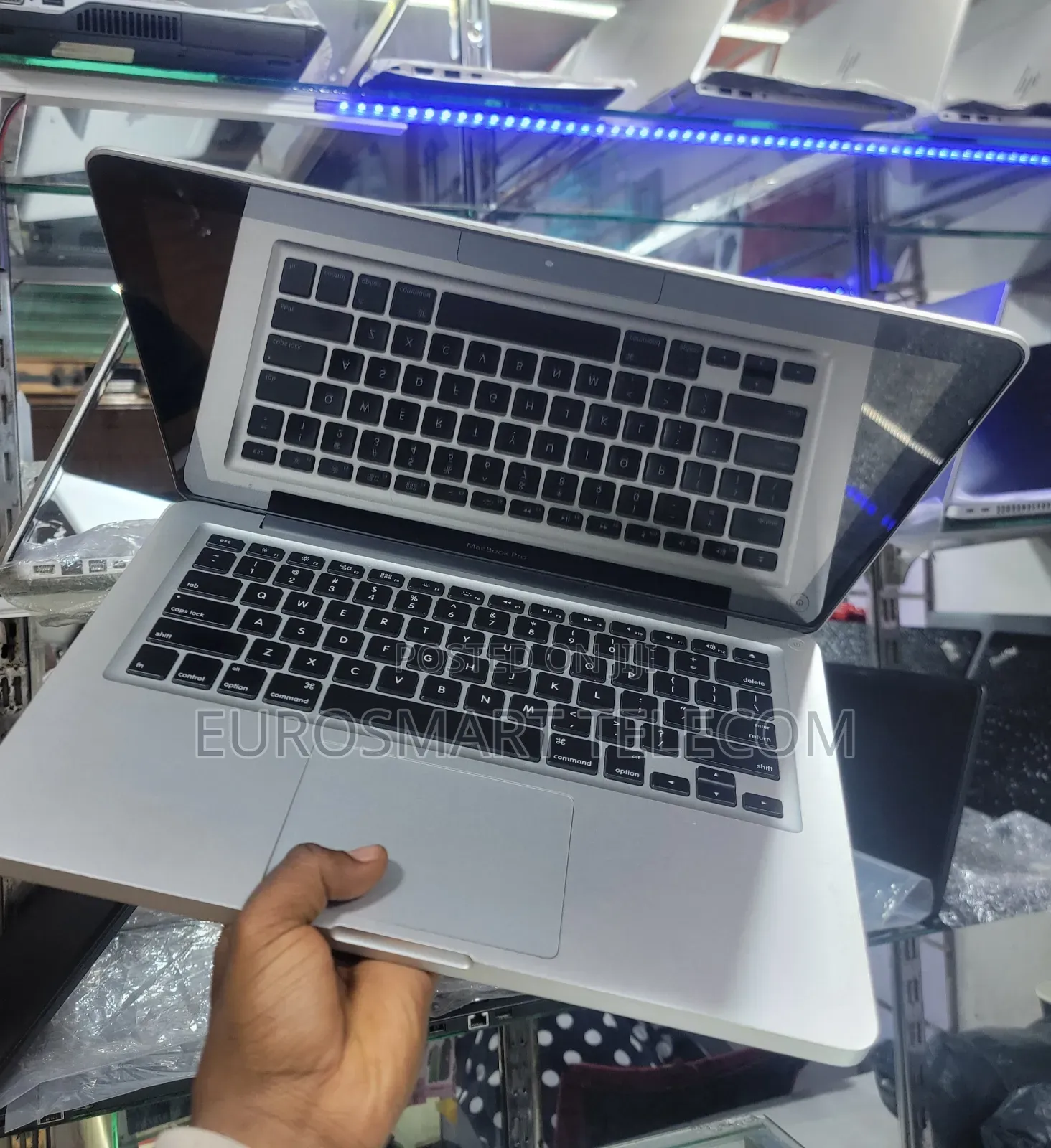New Laptop Apple MacBook 2012 8GB HDD+SSD 500GB