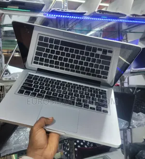 New Laptop Apple MacBook 2012 8GB HDD+SSD 500GB