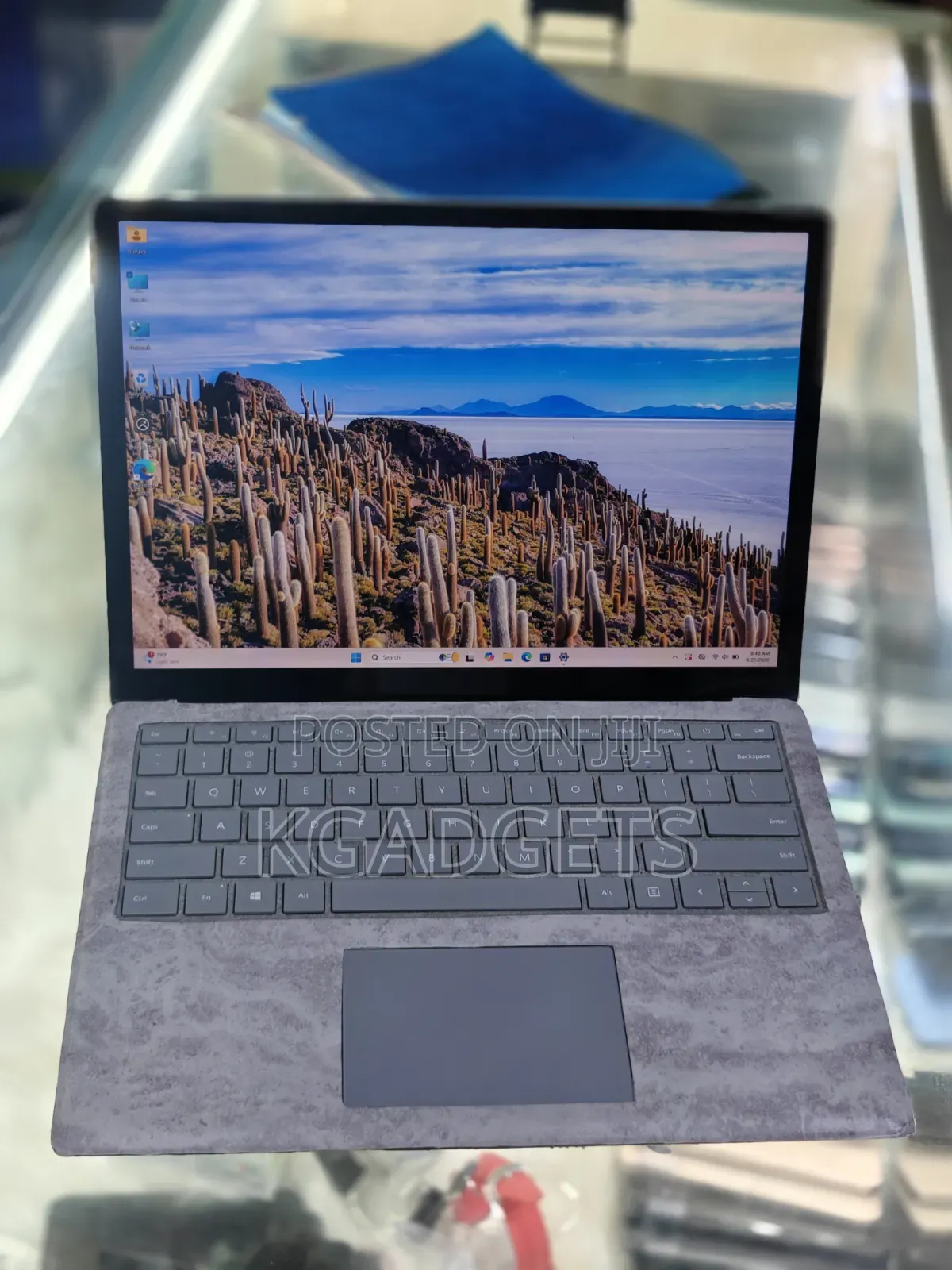 New Laptop Microsoft Surface Laptop 2 16GB Intel Core i7 SSD 512GB
