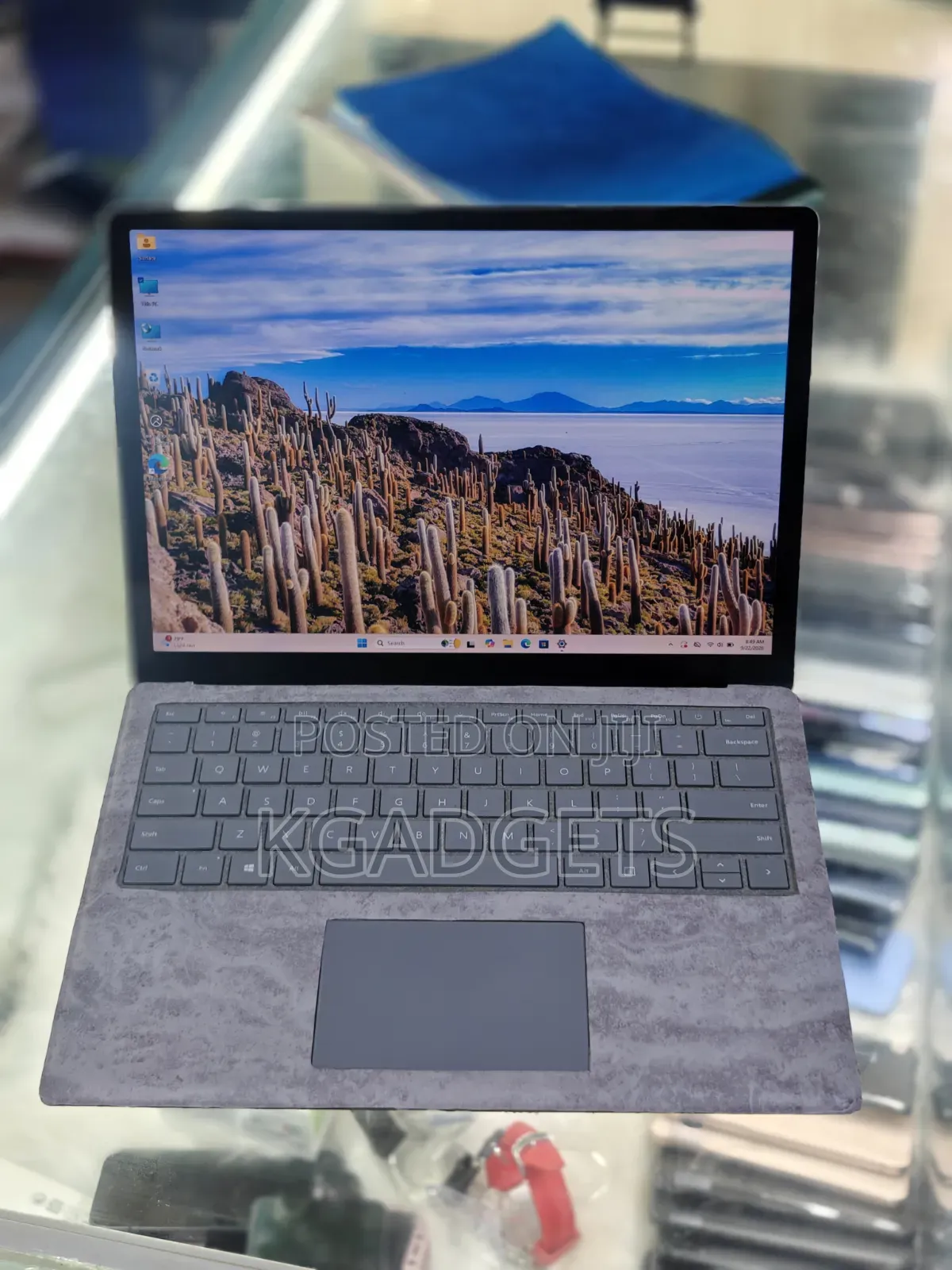 New Laptop Microsoft Surface Laptop 2 16GB Intel Core i7 SSD 512GB