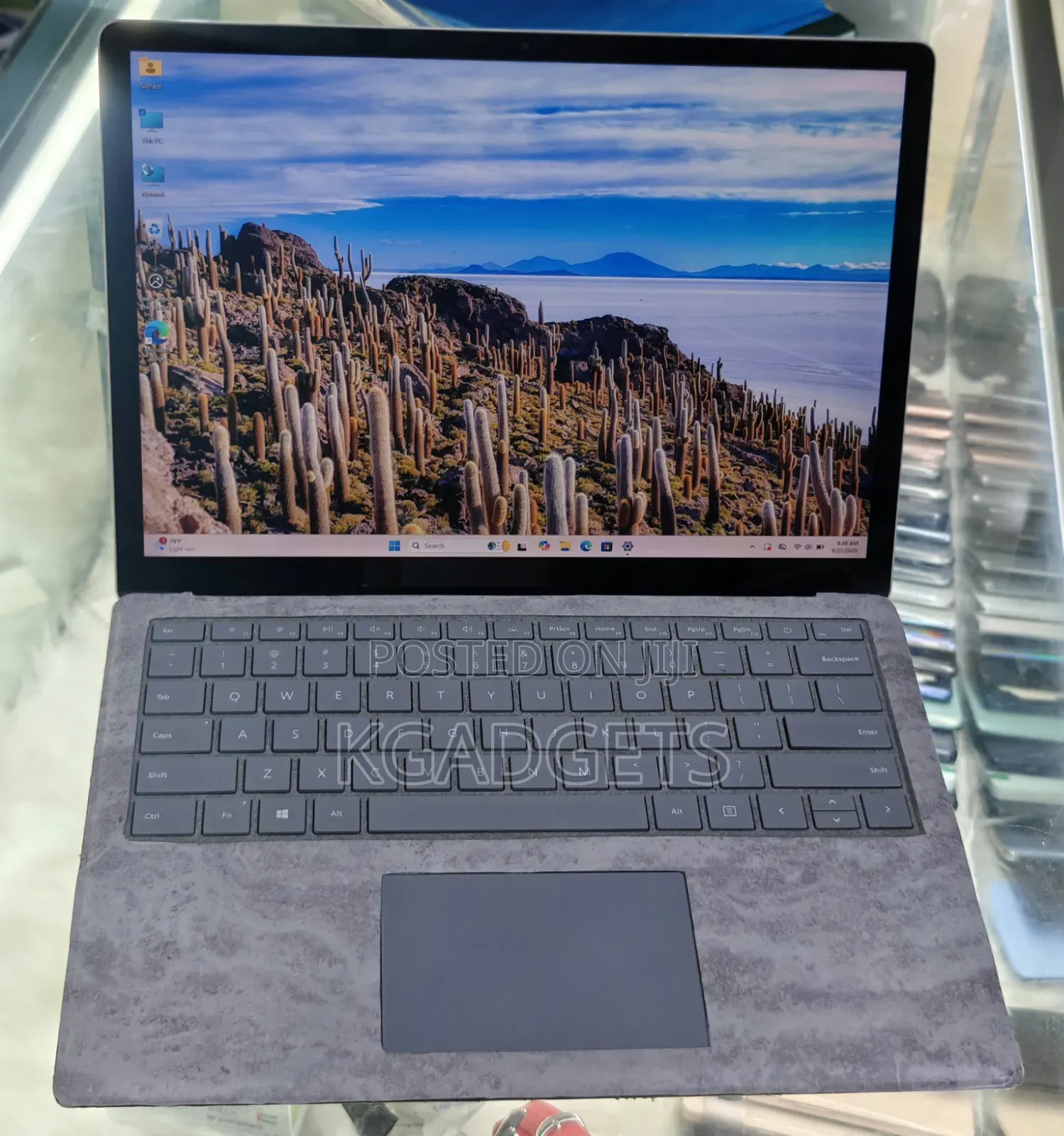 New Laptop Microsoft Surface Laptop 2 16GB Intel Core i7 SSD 512GB