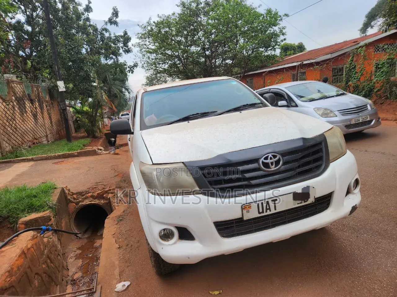 Nissan Pick-Up 2013 White
