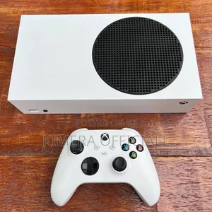Excellent Condition Xbox Series S With 5 Games in Kampala Uganda