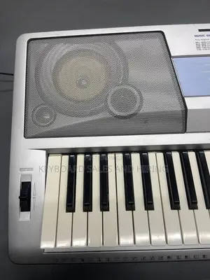 Yamaha DGX 200 *76 Keys