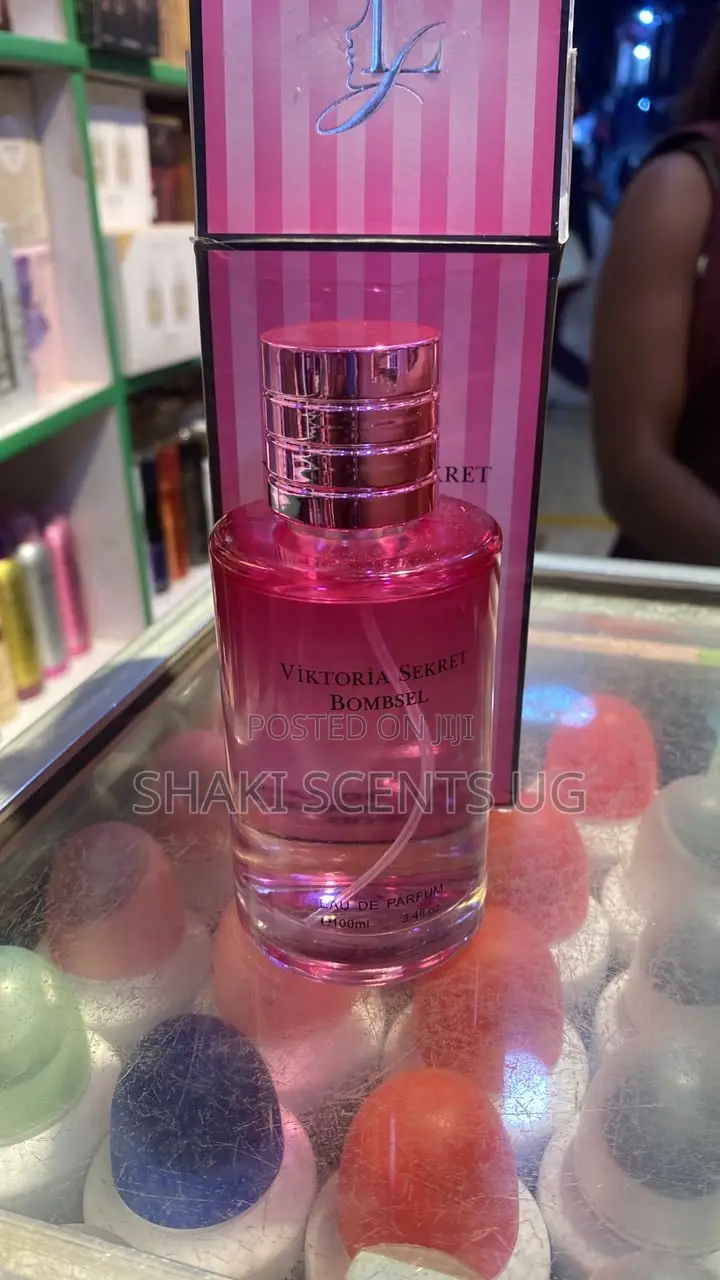Victoria Secret Bombsel