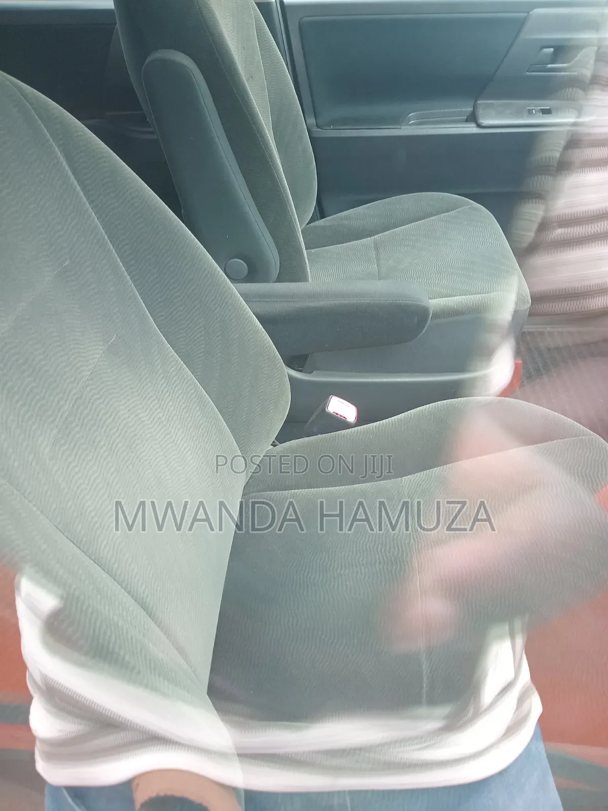 Toyota Noah 2013 Silver