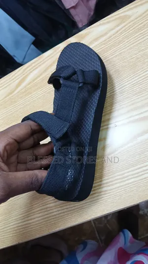 Kids Universal Sandle