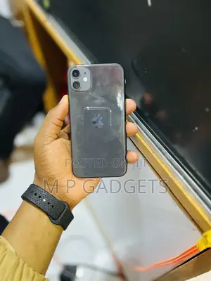 Apple iPhone 11 64 GB Black