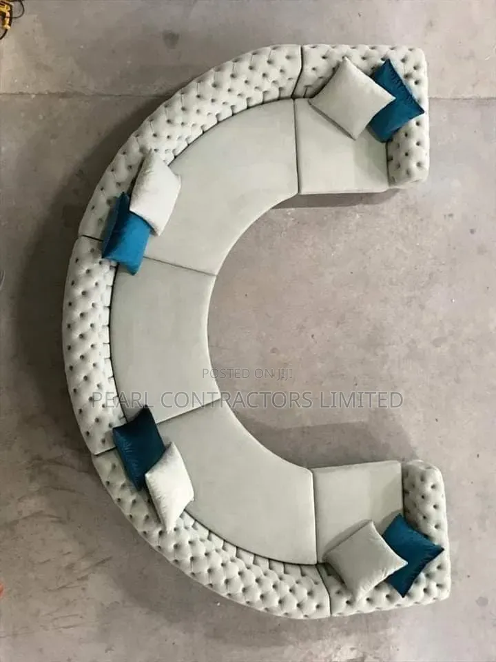 Sofas/Escrava Isaura Round Sofa Couches in Any Colour From 2,800,000/-