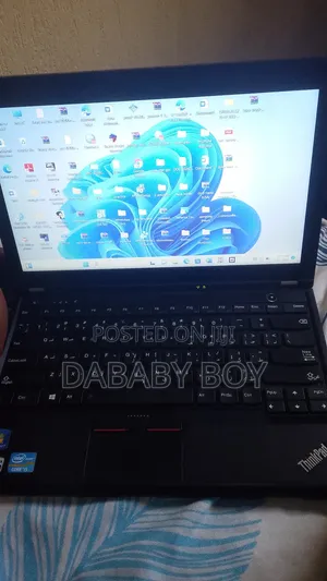 Laptop Lenovo ThinkPad X230 4GB Intel Core i5 HDD+SSD 256GB
